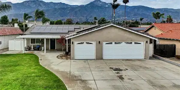9220 Highland