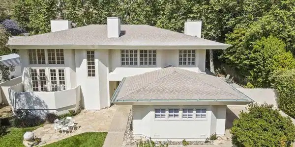 6320 Frondosa Drive