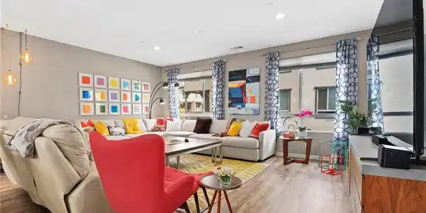 1143 Orchard Drive