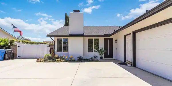 904 Silver Cloud Street