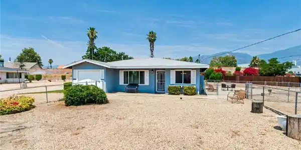 4560 Cajon Boulevard