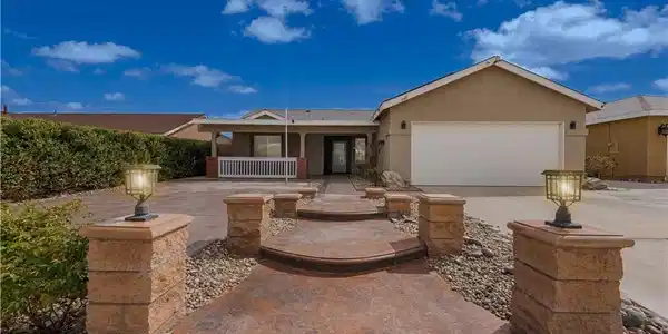 1148 Wrightwood
