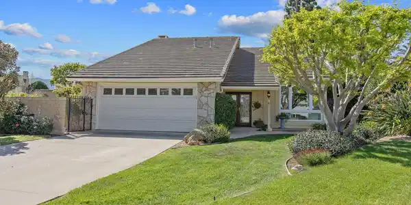 3940 Calle Valle Vista