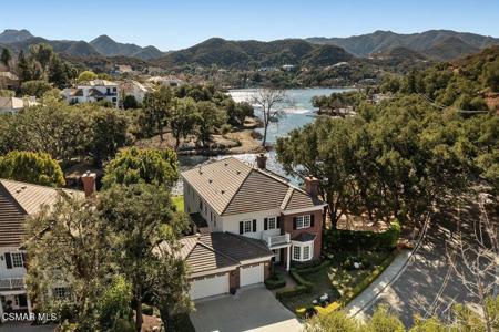196 Lake Sherwood Drive