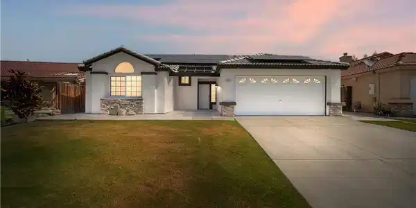 5224 Sierra Caves Avenue