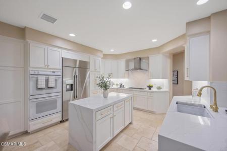 2594 Oak Valley Lane
