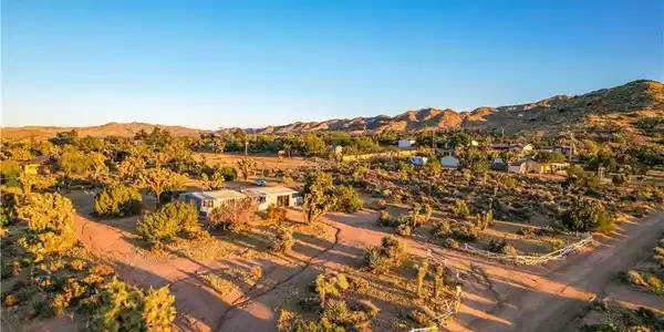 7985 Deer Trail