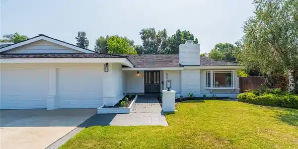 622 N Pasadena Avenue
