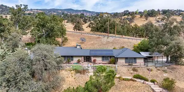 24601 Deertrail Drive