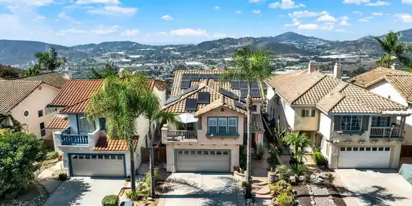 2157 Woodland Heights Gln