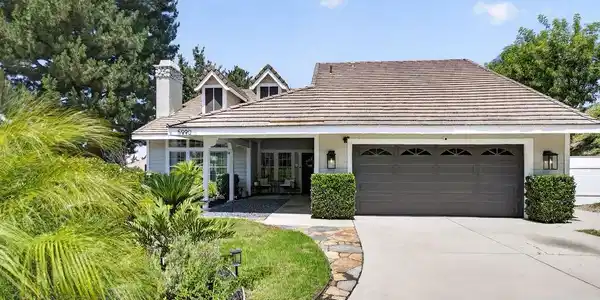 5990 E Prospector