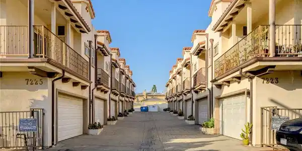 7225 Apperson