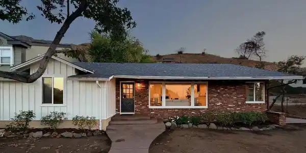 1191 E Loma Alta Dr. Drive
