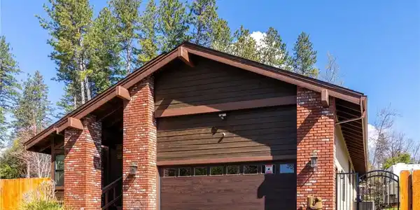 1643 Gate Lane