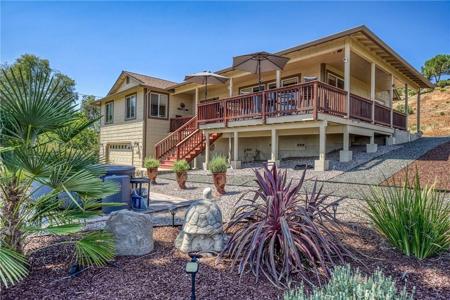 5611 Cherokee Drive