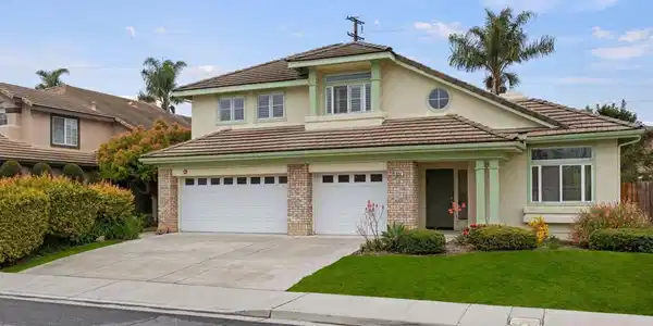 8257 Calaveras Street