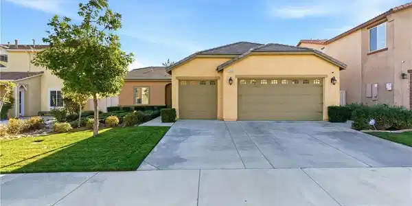 1449 Begonia way