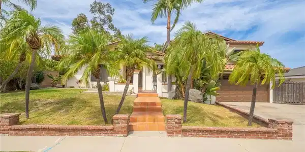 14545 Eadbrook