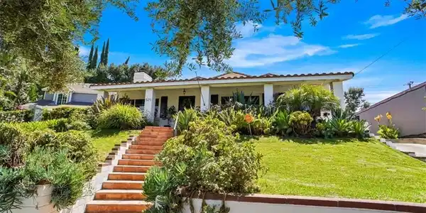 525 Bob Hope Drive