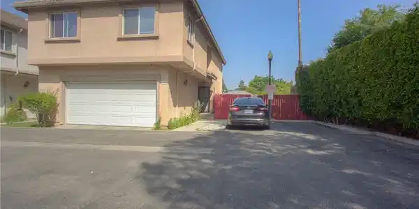 12600 San Fernando