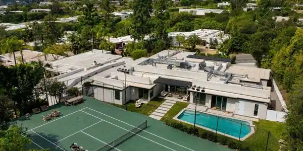1836 Loma Vista Drive