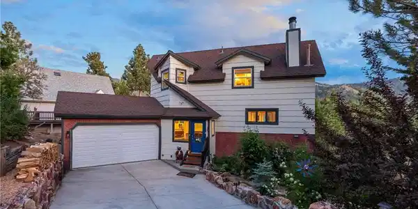 43811 Canyon Crest Drive
