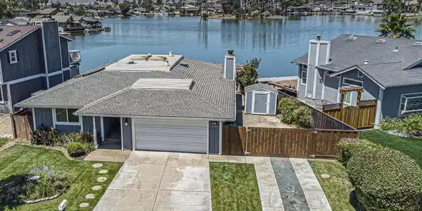 870 Willow Lake Rd