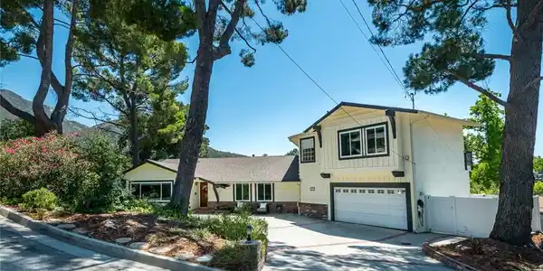 2320 Jayma Lane