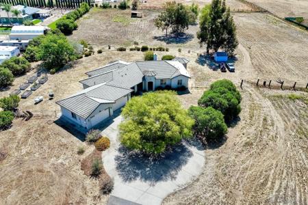 1335 Magnolia Avenue