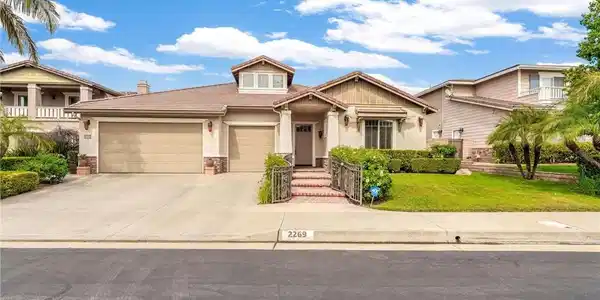 2269 Shady Oaks
