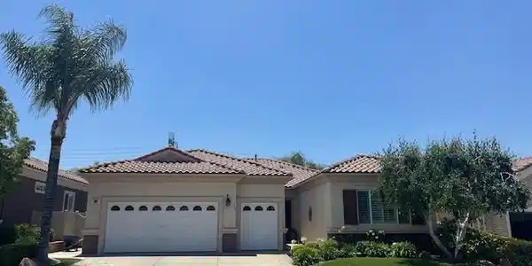 977 Avenal Way