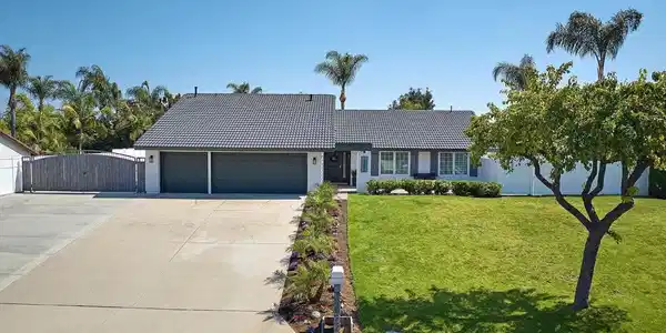 17942 Sun Knoll Drive