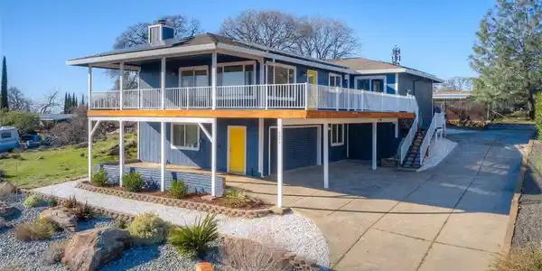 6225 Woodman Drive