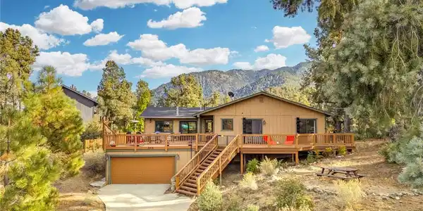 2416 Ironwood Drive
