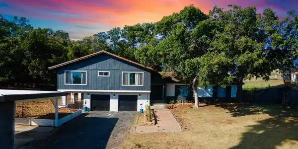 1344 Top Rail Ln