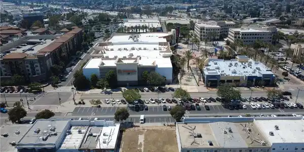 230 S Glendora