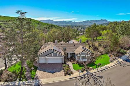 491 Twin Oaks Court