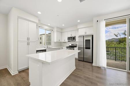429 Lake Shore Way