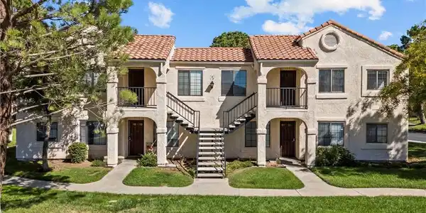 2554 Olive Drive