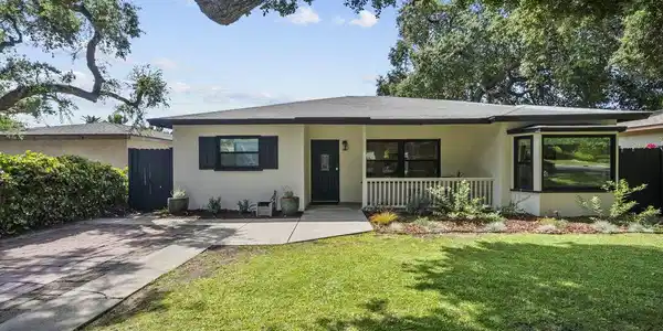 746 Valley View Avenue