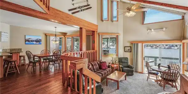 38916 Willow Landing