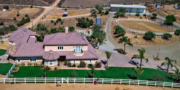 39444 Calle Portillo