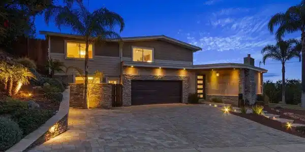 2083 Magnolia Way