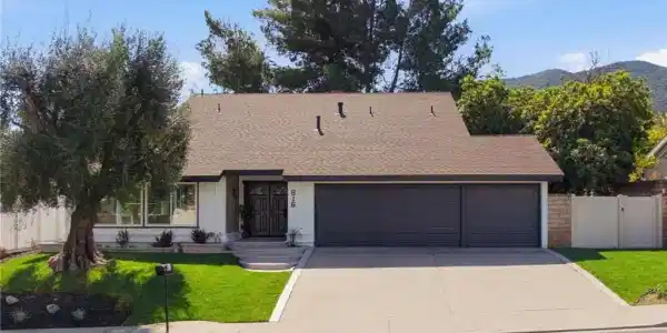 816 Pamela Wood Street