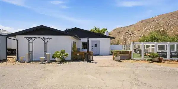 9200 Reche Canyon