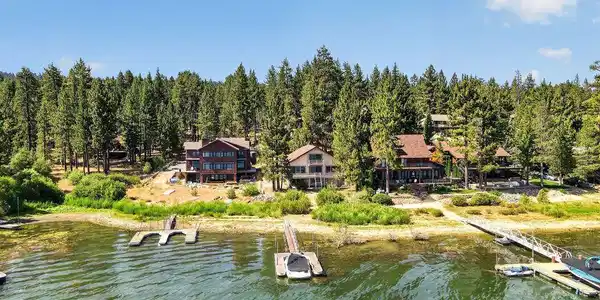 39000 Waterview Drive