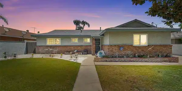 12745 Oaks