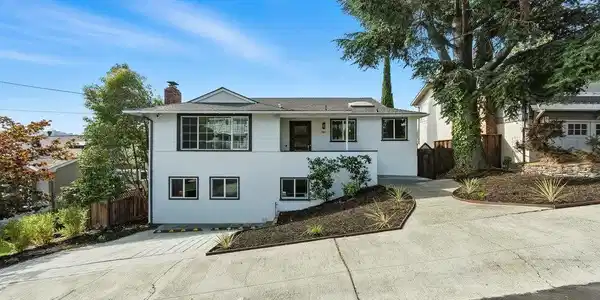 1961 Alden Street