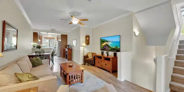 1353 Abbey Lane