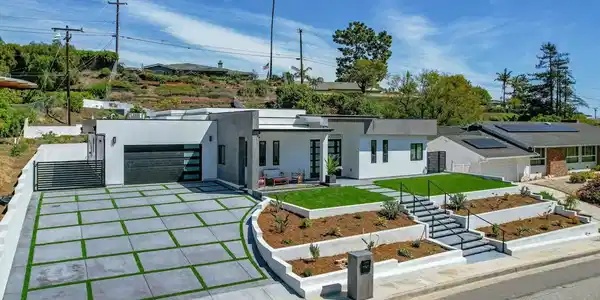 724 Via Arroyo